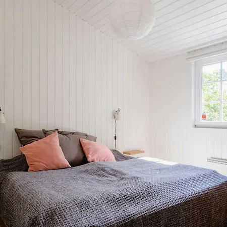 Cozy 150m From Beach's Beauty بيت للعطل
